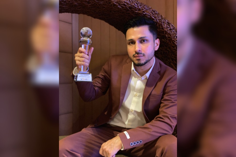 Amol Parashar,Dainik Bharat,OTT award,OTT award 2022,National Glory Awards 2022,