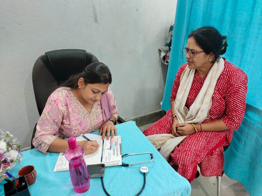 Free checkup camp organized by Hazaribagh Youth Wing