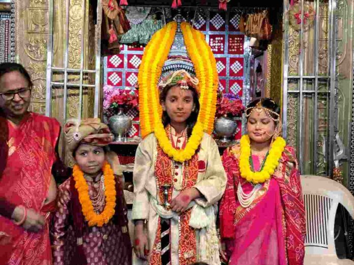 Grandmother's marriage ceremony was completed with great pomp in Rani Sati temple.