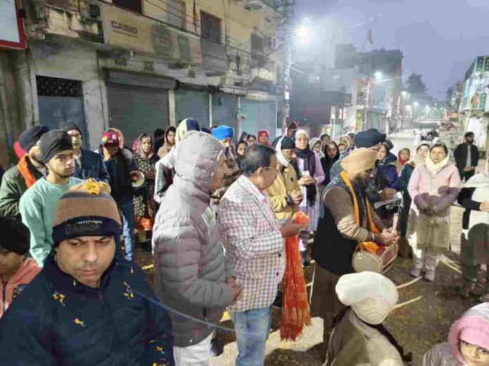 हजारीबाग : सिख समुदाय की प्रभात फेरी का भव्य आयोजन, हजारीबाग यूथ विंग ने दिखाया सौहार्द