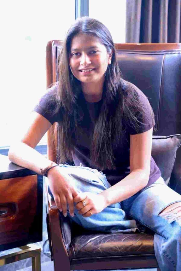 Author Navika Agarwal